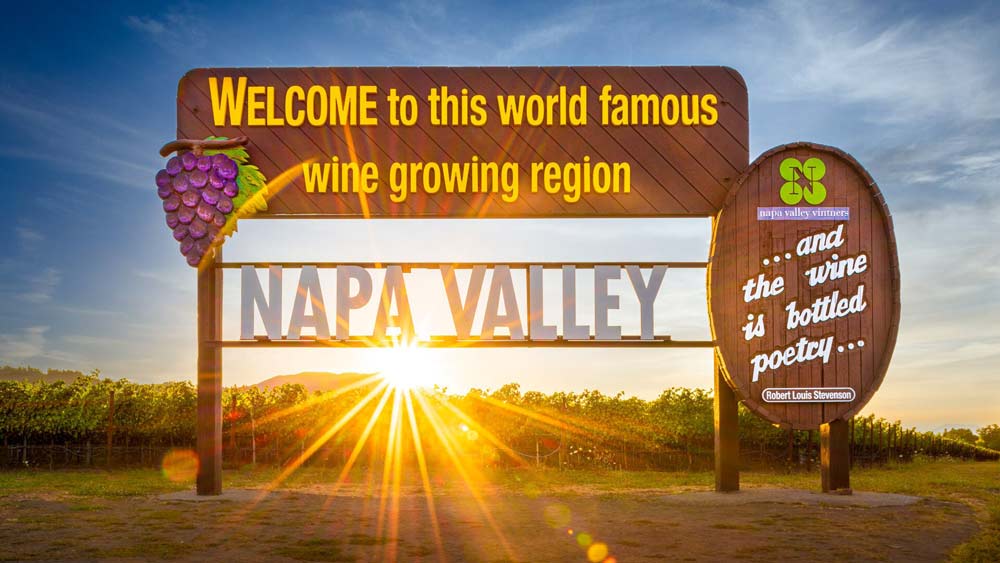 Le migliori destinazioni vinicole per il 2022 napa valley welcome sign homepage